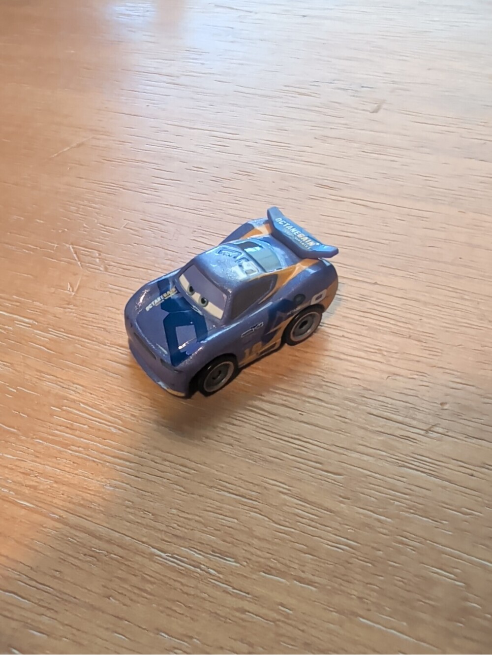 Danny Swervez Next Gen B L40A/37 Cars 3 Mini Racer Disney Pixar FBG98